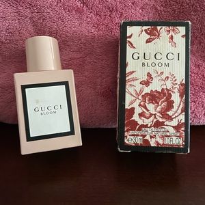 Authentic Gucci Bloom EAU DE PARFUM 1 fluid ounce/30ml